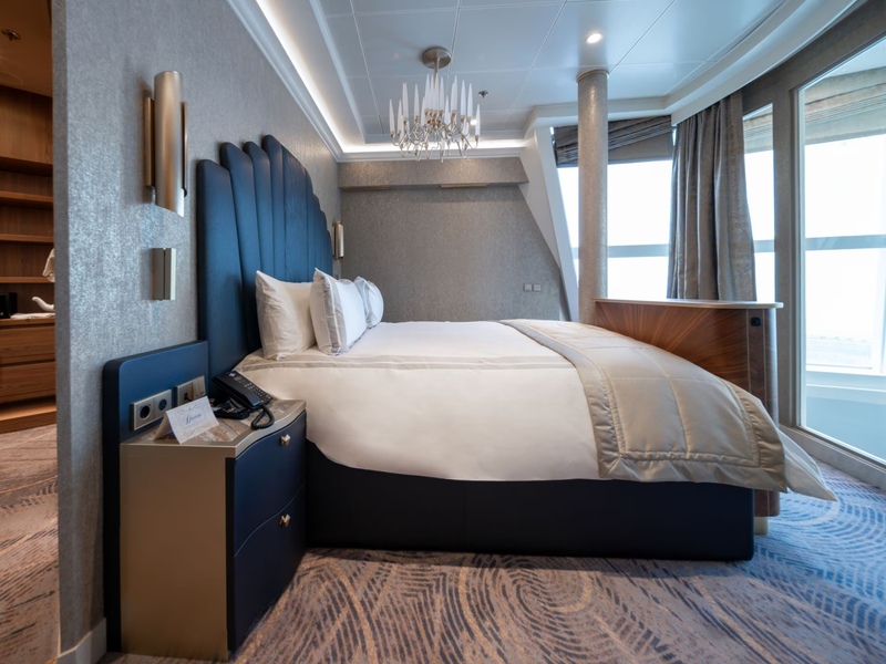 Concierge Dream Tower Suite